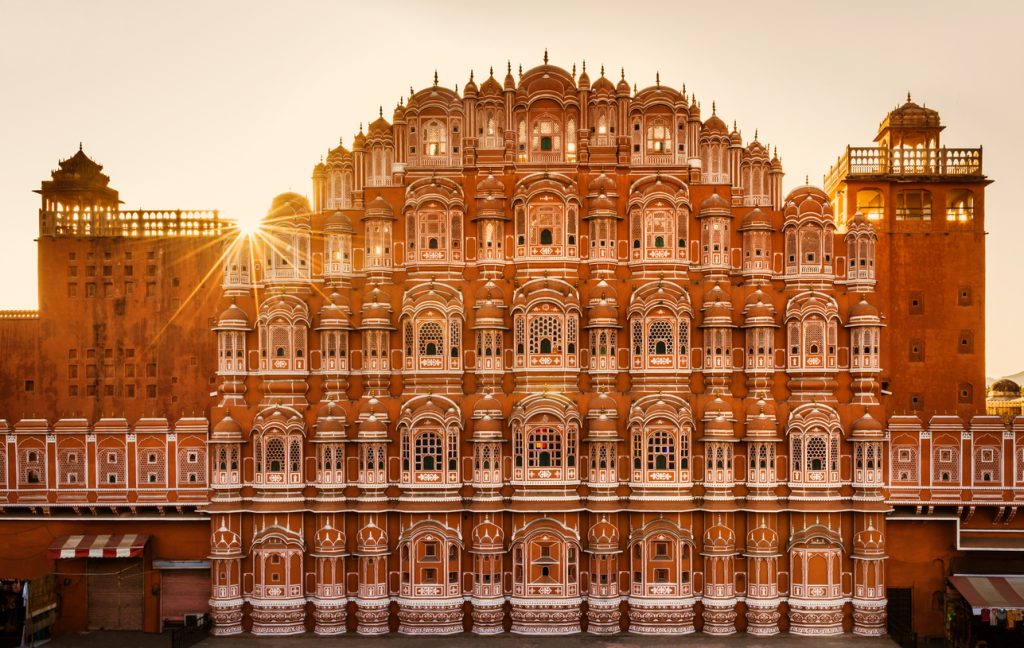 alt="Hawa Mahal Jaipur, iconic landmark for visagovt.com Indian e-Visa visitors"